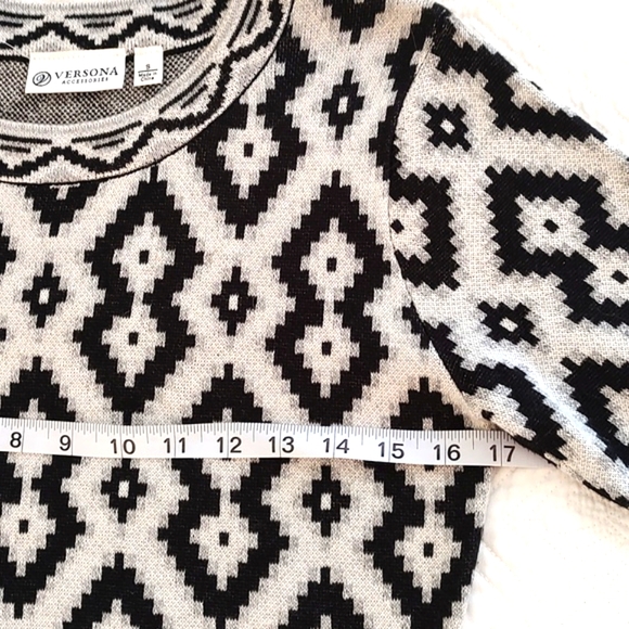 Versoma Womans Blk & Wht Graphic Fitted Midi Sweater Dress/Size S - Picture 4 of 11